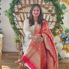 'तुलसी' की बहू तान्या की 10 तस्वीरें, 25 सालों बाद इतनी बदल चुकी हैं रक्षंदा खान