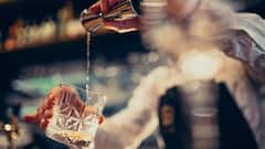 भारत और यूके की ट्रेड डील से इन बड़े ब्रांड्स की शराब हो जाएगी सस्ती, एक नजर में देख लें पूरी लिस्ट