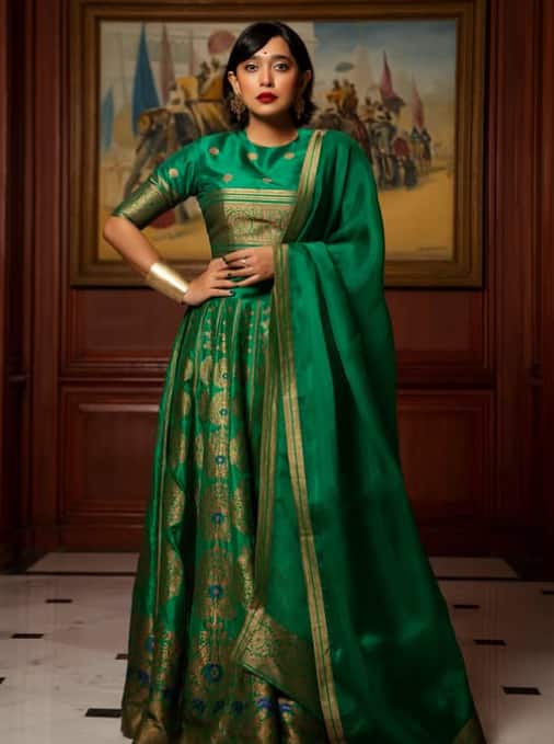 इस रोल  ने उन्हें एक नई पहचान दिलाई और वे यूथ की फेवरेट बन गईं. उनका कॉन्फिडेंस, फैशन सेंस और बोल्ड अंदाज सोशल मीडिया पर हमेशा चर्चा में रहता है.