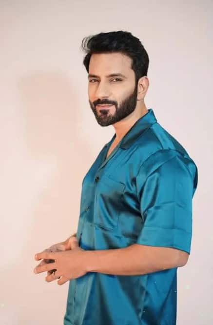 बता दे कि अली अब अपनी लाइफ के आगे बढ़ चुके हैं उन्होंने सारा से तलाक के बाद 2016 में आनम से दूसरी शादी की थी लेकिन 2023 में वो भी खत्म हो गई.