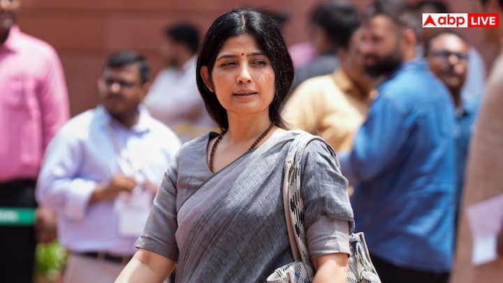 डिंपल यादव का जन्म 15 जनवरी 1978 को हुआ था, इनका बचपन काफी अनुशासन में बीता. ऐसा इसलिए क्योंकि इनके पिता भारतीय सेना में कर्नल थे.