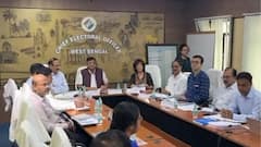 ECI Team Reviews SIR Preparedness In Bengal Amid Irregularities In BLOs Selection