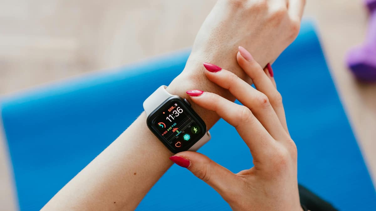 Karwa Chauth 2025: 7 Unique Gift Ideas To Surprise Your Wife