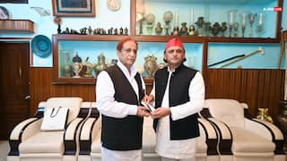आजम खान से मिलकर शायराना हुए अखिलेश यादव, तीन तस्वीरें शेयर कर कहीं बड़ी बात