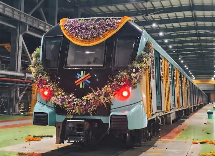Mumbai Metro Line 3 Aqua Line: मुंबईकरांची मेट्रोसाठीची प्रतिक्षा आता संपणार आहे.