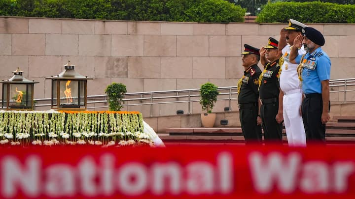 President Droupadi Murmu extends warm wishes to all air warriors, veterans, and their families. (Image Source: PTI Images)