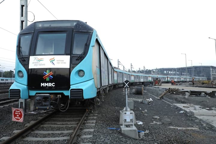 मेट्रो लाईन 3 आचार्य अत्रे चौक (वरळी) आणि कफ परेड यांना जोडणार आहे.