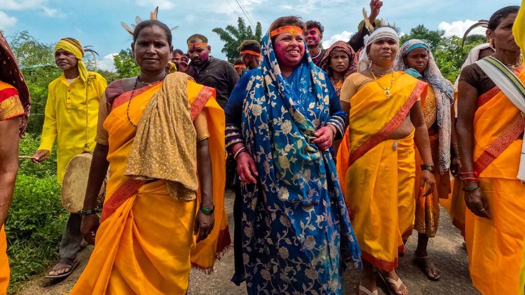 Lighting The Path Of Change: How Nitu Joshi Is Transforming Gadchiroli’s Tribal Heartland Lighting The Path Of Change: How Nitu Joshi Is Transforming Gadchiroli’s Tribal Heartland