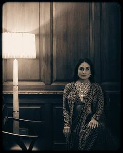 करीना कपूर की 10 खूबसूरत तस्वीरें, एनिमल प्रिंट साड़ी में कातिल लगीं पटौदी खानदान की बहू