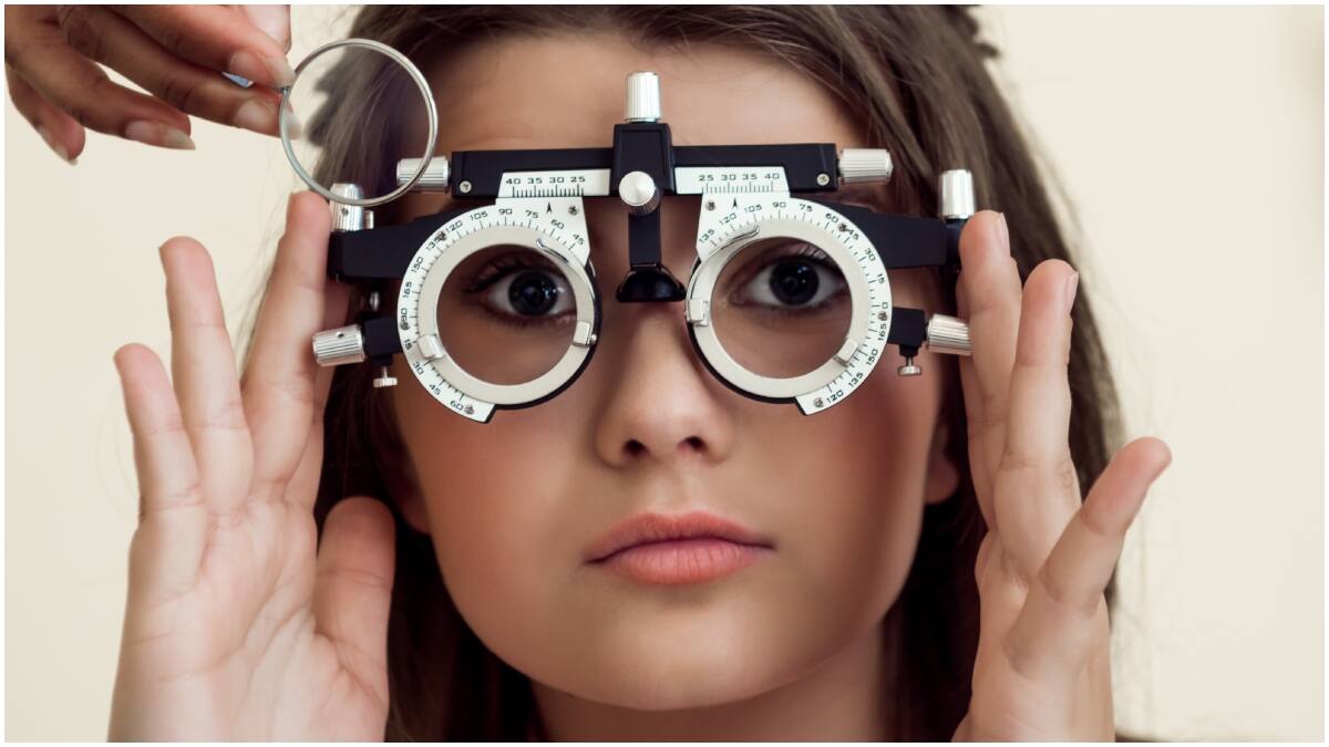 World Sight Day 2025 : కంటి సమస్యలా? దృష్టిలోపం రాకుండా చూపును మెరుగుపరిచే కాపాడే 8 చిట్కాలు ఇవే