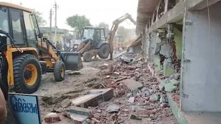 गुजरात: गरबा में हंगामा करने वालों के खिलाफ बुलडोजर एक्शन! गिराए जाएंगे 186 अवैध निर्माण