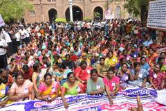 பழைய ஓய்வூதிய திட்டம்; அடுத்தடுத்து போராட்டங்களை அறிவித்த ஜாக்டோ ஜியோ- காலவரையற்ற வேலைநிறுத்த எச்சரிக்கை!