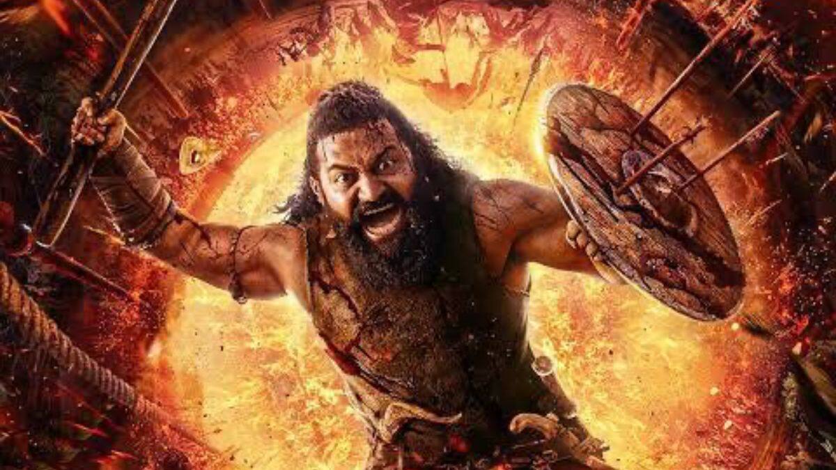 வலாற்றுக்கு இந்துத்துவ சாயம் பூசுகிறதா காந்தாரா...?படத்தை கிழித்து தொங்கவிடும் நெட்டிசன்கள்