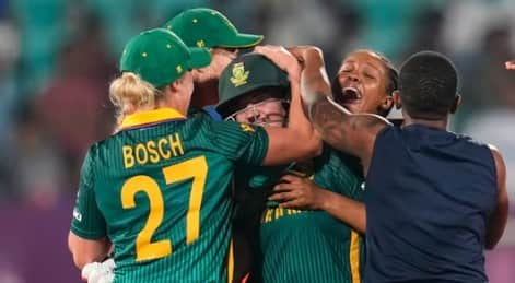 ICC Women’s World Cup 2025: ऋचा घोष पर भारी पड़ी नादिन डी क्लर्क की पारी, दक्षिण अफ्रीका ने भारत को 3 विकेट से हराया