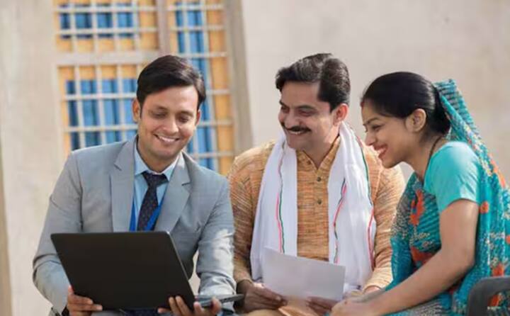 ਇਹ ਚੁਣੇ ਗਏ ਪਲਾਨ 'ਤੇ ਨਿਰਭਰ ਕਰਦੀ ਹੈ। ਇਸਦਾ ਮਤਲਬ ਹੈ ਕਿ ਇੱਕ ਵਾਰ ਜਦੋਂ ਤੁਸੀਂ ਨਿਵੇਸ਼ ਸ਼ੁਰੂ ਕਰਦੇ ਹੋ, ਤਾਂ ਤੁਹਾਨੂੰ ਭਵਿੱਖ ਵਿੱਚ ਇੱਕ ਨਿਸ਼ਚਿਤ ਮਾਸਿਕ ਆਮਦਨ ਦੀ ਗਰੰਟੀ ਦਿੱਤੀ ਜਾਂਦੀ ਹੈ। ਜੇਕਰ ਕੋਈ ਪਤੀ ਆਪਣੀ ਪਤਨੀ ਦੇ ਨਾਮ 'ਤੇ ਇਹ ਯੋਜਨਾ ਸ਼ੁਰੂ ਕਰਦਾ ਹੈ, ਤਾਂ ਉਸਨੂੰ ਸਿਰਫ਼ ਕੁਝ ਜ਼ਰੂਰੀ ਦਸਤਾਵੇਜ਼ ਦੇਣ ਦੀ ਲੋੜ ਹੋਵੇਗੀ।