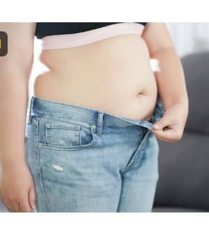 ਟਮਾਟਰ ਵਿੱਚ ਲਾਇਕੋਪੀਨ (Lycopene) ਨਾਮਕ ਤੱਤ ਹੁੰਦਾ ਹੈ, ਜੋ ਫੈਟ ਬਰਨ ਕਰਨ ਵਿੱਚ ਮਦਦ ਕਰਦਾ ਹੈ ਅਤੇ ਸਰੀਰ ਦੇ ਮਾੜੇ ਤੱਤਾਂ ਨੂੰ ਬਾਹਰ ਕੱਢਦਾ ਹੈ। ਇਹ ਪਾਚਕ ਤੰਤਰ ਨੂੰ ਠੀਕ ਰੱਖਦਾ ਹੈ ਅਤੇ ਮੈਟਾਬੋਲਿਜ਼ਮ ਨੂੰ ਤੇਜ਼ ਕਰਦਾ ਹੈ, ਜਿਸ ਨਾਲ ਕੈਲੋਰੀ ਬਰਨਿੰਗ (Calories Burn) ਵੱਧਦੀ ਹੈ।