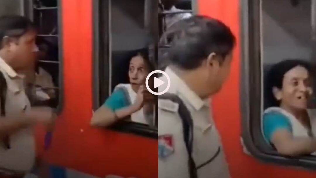 Video: ट्रेन की खिड़की से पुलिसवाले ने झपटा महिला का फोन, दी बड़ी सीख, वीडियो वायरल Watch policeman snatched a phone from woman sitting near a train window and taught her a lesson Viral Video Video: ट्रेन की खिड़की से पुलिसवाले ने झपटा महिला का फोन, दी बड़ी सीख, वीडियो वायरल