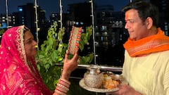 In Pics: बीजेपी सांसद रवि किशन ने पत्नी के साथ इस अंदाज में मनाया करवा चौथ, सामने आईं तस्वीरें