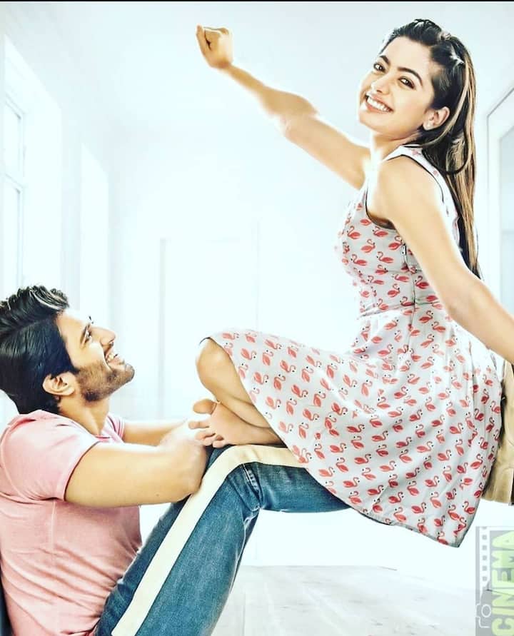 रश्मिका आणि विजयच्या साखरपुड्याच्या चर्चेने चाहते मात्र खूप आनंदी आहेत .