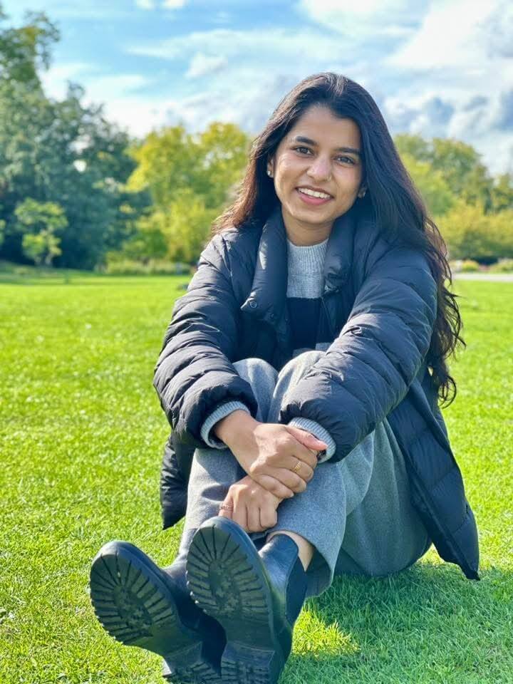 हाल ही में उन्होंने बीजेपी नेताओं नित्यानंद राय और विनोद तावड़े से मुलाकात की. इसके बाद से सोशल मीडिया और मीडिया जगत में उनकी चुनावी भागीदारी को लेकर चर्चा तेज हो गई है. उनके फैंस सोशल मीडिया पर उन्हें 'बिहार की नई आवाज़' कहकर सपोर्ट कर रहे हैं.