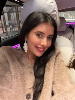 एक्स हसबैंड के प्यार में फिर डूबीं टीवी की ये हसीना, शेयर की तस्वीरें, बोलीं - ‘सब कुछ बहुत खास है’