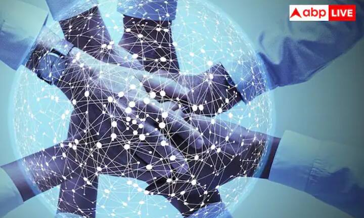 ਆਪਣਾ ਨਿੱਜੀ ਮੋਬਾਈਲ ਨੈੱਟਵਰਕ ਬਣਾਉਣਾ ਹੋਰ ਵੀ ਆਸਾਨ ਹੈ। ਇਸ ਵਿੱਚ ਦੂਰਸੰਚਾਰ ਵਿਭਾਗ ਤੋਂ ਛੋਟੇ ਪੈਮਾਨੇ ਦੇ ਉਪਕਰਣ, ਜਿਵੇਂ ਕਿ ਰੇਡੀਓ ਜਾਂ ਬੇਸ ਸਟੇਸ਼ਨ, ਨੂੰ ਸੀਮਤ ਖੇਤਰ, ਜਿਵੇਂ ਕਿ ਕੈਂਪਸ, ਫੈਕਟਰੀ, ਜਾਂ ਉਦਯੋਗਿਕ ਕੰਪਲੈਕਸ ਵਿੱਚ ਸਥਾਪਤ ਕਰਨ ਦੀ ਇਜਾਜ਼ਤ ਲੈਣਾ ਸ਼ਾਮਲ ਹੈ। ਇਹ ਮੋਬਾਈਲ ਨੈੱਟਵਰਕ ਆਪਰੇਟਰ ਨਾਲੋਂ ਬਹੁਤ ਸਸਤੇ ਹਨ, ਅਤੇ ਲਾਗਤ ਨੈੱਟਵਰਕ ਦੇ ਆਕਾਰ ਅਤੇ ਉਪਕਰਣਾਂ ਦੀ ਗੁਣਵੱਤਾ 'ਤੇ ਨਿਰਭਰ ਕਰਦੀ ਹੈ।