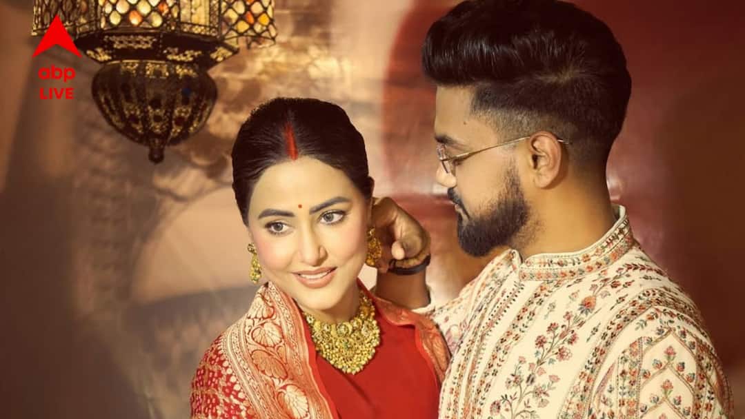 প্রথা ভেঙে পা ছুঁয়ে প্রণাম করলেন স্বামী, হিনা খানের প্রথম করবা চৌথ যেন রূপকথা!