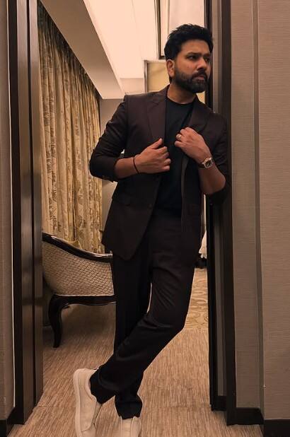 ਵਿਰਾਟ ਕੋਹਲੀ ਟੀਮ ਤੋਂ ਹੋਏ ਬਾਹਰ, ਰੋਹਿਤ ਸ਼ਰਮਾ ਬਣੇ ਕਪਤਾਨ, ਕ੍ਰਿਕਟ ਜਗਤ 'ਚ ਹਲਚਲ...