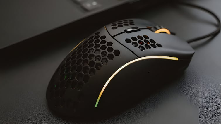 Your Computer Mouse Might Be Listening To Your Conversations, Researchers Warn