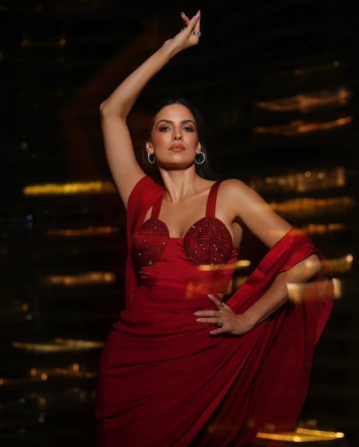 She debuted in Bollywood in 2013 with Prakash Jha's film 'Satyagraha' and also gained popularity by participating in reality shows like 'Bigg Boss 8'.