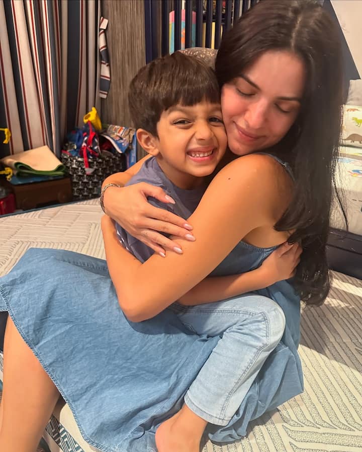 Natasha is often seen spending quality time with her son Agastya.