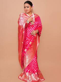 करवाचौथ पर भारती सिंह के चेहरे पर दिखा प्रेग्नेंसी ग्लो, पिंक साड़ी में जीत लिया हर्ष का दिल