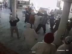 ਪੰਜਾਬ 'ਚ ਗੁਰਦੁਆਰਾ ਸਾਹਿਬ ਦੀ ਪ੍ਰਧਾਨਗੀ ਨੂੰ ਲੈਕੇ ਚੱਲੀਆਂ ਤਲਵਾਰਾਂ, 3 ਲੋਕ ਹੋਏ ਜ਼ਖ਼ਮੀ, ਕੀ ਹੈ ਅਸਲ ਕਾਰਨ?