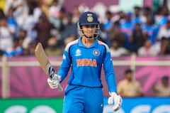 Smriti Mandana: மேஜிக் மந்தனா! ஒரே ஆண்டில் 1000 ரன்கள்.. மகளிர் கிரிக்கெட்டில் யாரும் செய்யாத புதிய சாதனை
