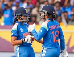 Smriti Mandana: மேஜிக் மந்தனா! ஒரே ஆண்டில் 1000 ரன்கள்.. மகளிர் கிரிக்கெட்டில் யாரும் செய்யாத புதிய சாதனை