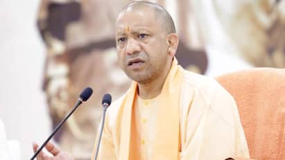 'नववर्ष की भीड़ को रिहर्सल मानकर करें खिचड़ी मेला की तैयारी', CM योगी का अधिकारियों को निर्देश