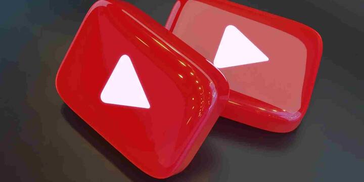 YouTube ने अपने प्लेटफॉर्म पर कमाई के लिए कुछ मापदंड तय किए हैं. अगर आप शॉर्ट्स या लॉन्ग वीडियो अपलोड करते हैं तो आपको इनमें से कोई एक शर्त पूरी करनी होगी. पिछले 12 महीनों में 1,000 सब्सक्राइबर और 4,000 घंटे का वॉच टाइम या पिछले 90 दिनों में 1,000 सब्सक्राइबर और 10 मिलियन शॉर्ट्स व्यूज. जैसे ही आप इनमें से कोई एक शर्त पूरी करते हैं आप YouTube Partner Program के लिए आवेदन कर सकते हैं.