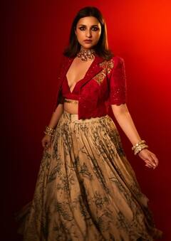 Diwali 2025: शादी के बाद मना रही हैं पहली दिवाली? इन एक्ट्रेसेस का लुक करें रिक्रिएट, खूब तारीफ करेंगे ससुराल वाले