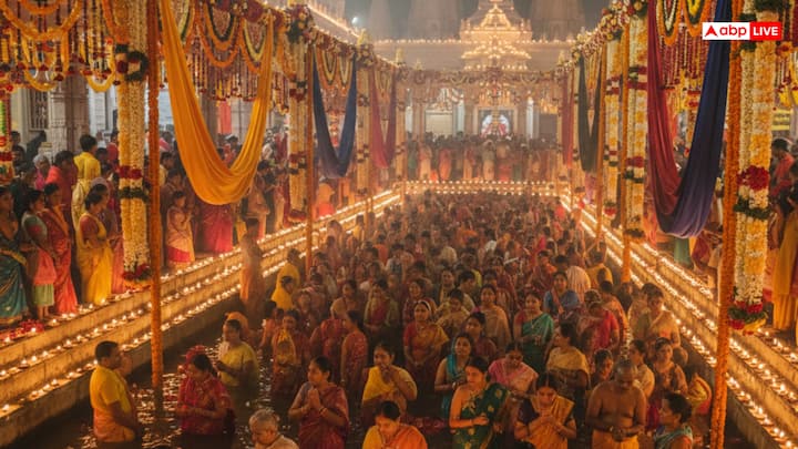 अहोई अष्टमी पर राधा कुंड स्नान एक पवित्र प्रथा है जिसमें संतान प्राप्ति की मनोकामना पूरी होती है. इस दिन, आधी रात को राधा कुंड के पवित्र जल में डुबकी लगाने से भक्तों को राधा-कृष्ण का आशीर्वाद मिलता है और निसंतान दंपतियों को संतान सुख की प्राप्ति होती है. स्नान के बाद, संतान सुख प्राप्त होने पर भक्त राधा रानी को धन्यवाद देने के लिए वापस स्नान करते हैं.