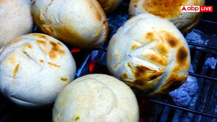 चुनावी माहौल में बिहार की थाली का जिक्र न हो, ऐसा कैसे हो सकता है. अगर आप बिहार में जाएं, तो यहां पर खाने-पीने के डिशेज ऐसी हैं कि आपका मन बिहार से वापस आने के लिए नहीं करता है.