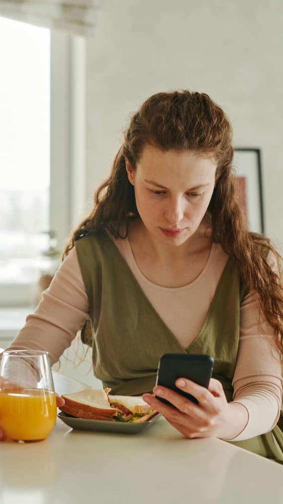 सुबह खाली पेट न खाएं ये 5 चीजें