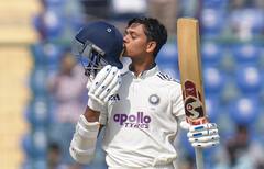 IND vs WI 2nd Test: রাজধানীতে রাজকীয় সাক্ষাৎ, দেখা করে যশস্বীর কাছে কী অনুরোধ করলেন ব্রায়ান লারা?