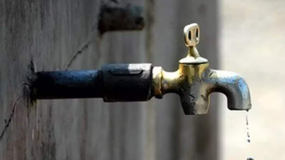 Hyderabad People to face 36 hour drinking water disruption from October 13 Hyderabad Water Problem: హైదరాబాద్ వాసులకు అలర్ట్.. నేడు, రేపు ఈ ప్రాంతాల్లో తాగునీటి సరఫరా బంద్