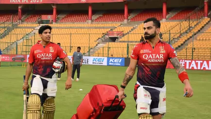 IPL માં હવે RCB માટે નહીં રમે વિરાટ કોહલી ? ઓક્શન પહેલા 'કોન્ટ્રાક્ટ' સાઈન કરવાનો કર્યો ઈનકાર will virat kohli no longer play for rcb in the ipl he refused to sign a contract before the auction IPL માં હવે RCB માટે નહીં રમે વિરાટ કોહલી ? ઓક્શન પહેલા 'કોન્ટ્રાક્ટ' સાઈન કરવાનો કર્યો ઈનકાર