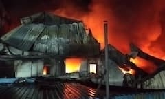 शहापूरमध्ये प्लास्टिक कंपनीला भीषण आग, 10 तास झाले तरी आगीवर नियंत्रण नाही