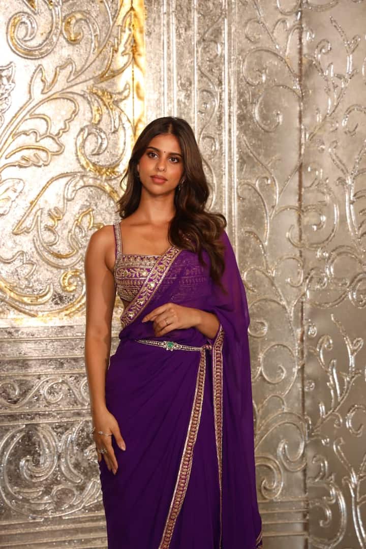 Suhana Khan is always in the news for her glamorous looks.