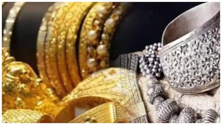 silver investment give 75 percent returns this year know what are reasons Silver Investment:బంగారంపై కంటే వెండిపై 'అధిక రాబడి'! ఈ సంవత్సరం 75% పెరిగిన ధర, నిపుణులు ఏమంటున్నారు?