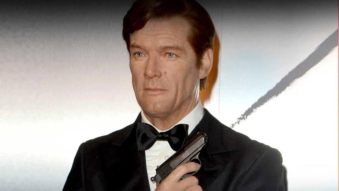 Birthday Special: कैसे एक दर्जी का बेटा बन गया दुनिया के लिए जेम्स बॉन्ड, जन्मदिन पर जानिए रोजर मूर की कहानी