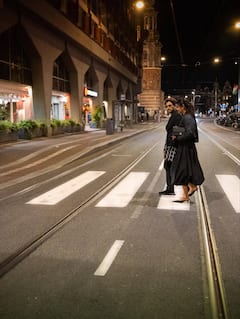 बर्थडे पर पति अल्लू अर्जुन की बाहों में खोई दिखीं स्नेहा रेड्डी, अब दिखाई रोमांटिक सेलिब्रेशन की झलक