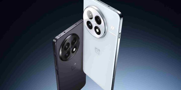 OnePlus 13 उन यूज़र्स के लिए बढ़िया ऑप्शन है जो दमदार परफॉर्मेंस और फास्ट चार्जिंग चाहते हैं. इसमें Snapdragon 8 Elite प्रोसेसर, 16GB रैम और 512GB स्टोरेज मिलती है. फोन में 50MP के ट्रिपल रियर कैमरे और 32MP का सेल्फी कैमरा है. इसकी 6000mAh बैटरी 100W फास्ट चार्जिंग को सपोर्ट करती है. इस स्मार्टफोन की कीमत करीब 70,999 रुपये है.